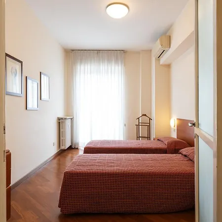 Splendido Trilocale Zara Ottavo Piano - Mirable Pm * Milan