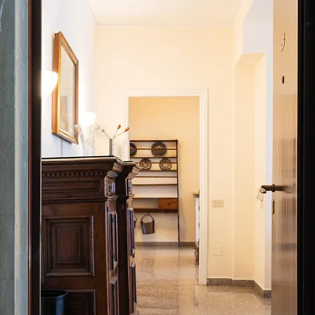 Splendido Trilocale Zara Ottavo Piano - Mirable Pm Apartment Milan