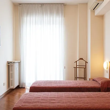 Splendido Trilocale Zara Ottavo Piano - Mirable Pm Apartament Mediolan
