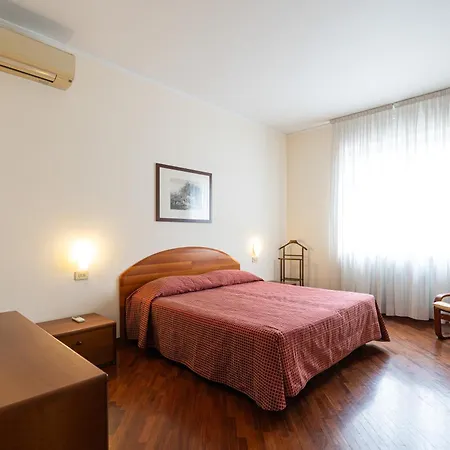 Splendido Trilocale Zara Ottavo Piano - Mirable Pm * ミラノ